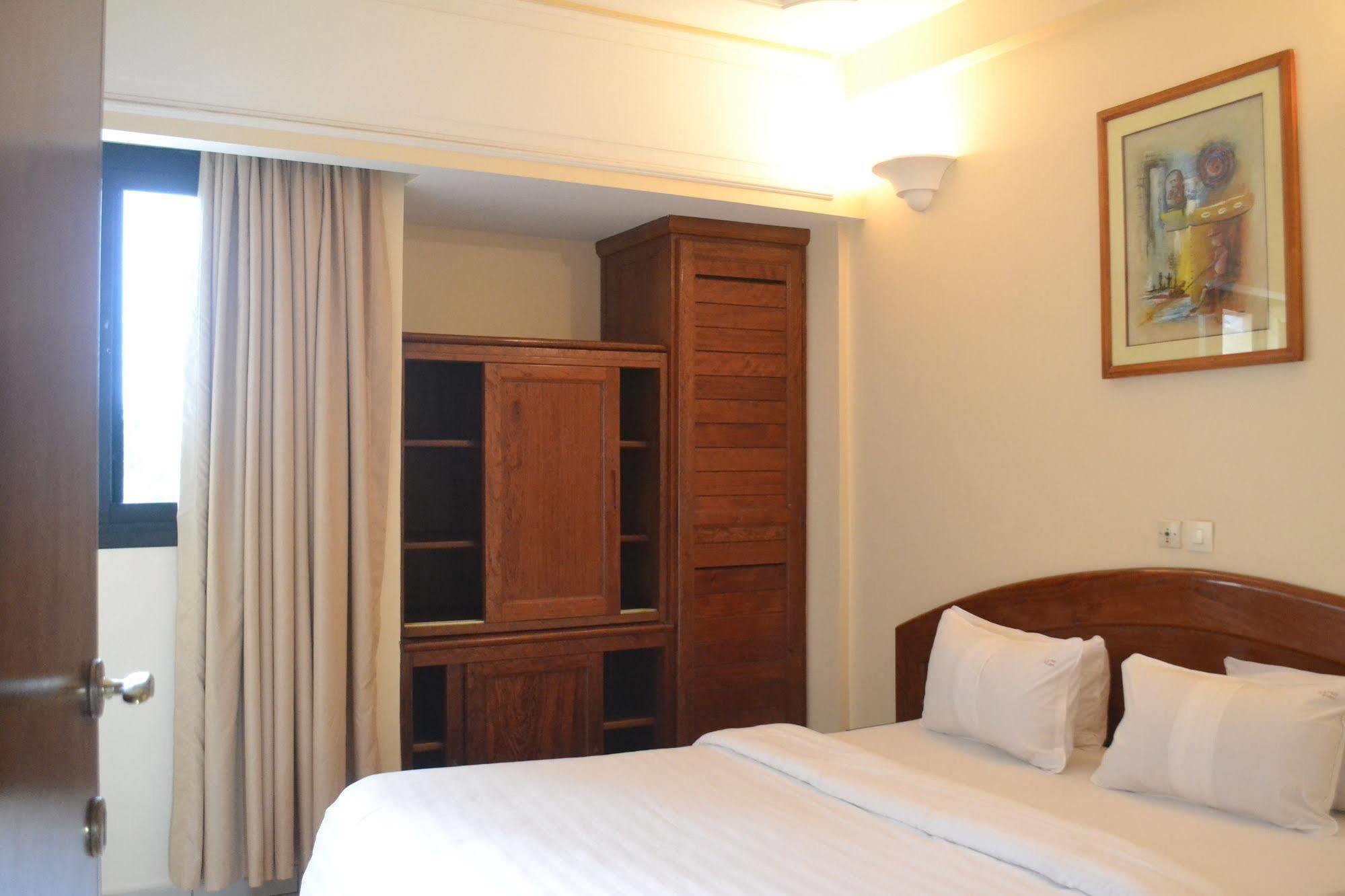 Planet Hotel Duala Zewnętrze zdjęcie